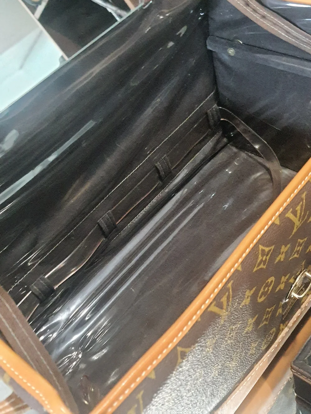 Louis Vuitton Brown Monogram French Company Train Case